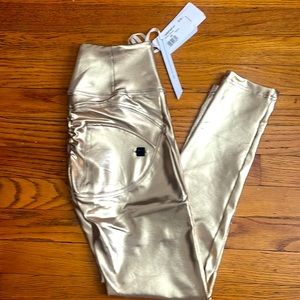 Limited Edition Freddy Wrap Up High Ride 7/8 Pants!